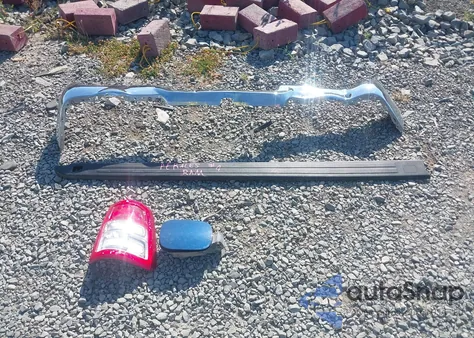 2019 Ram 1500 Big Horn/Lone Star 4X4 6'4 Box z USA, uszkodzony, nr VIN 1C6SRFMT7KN786222